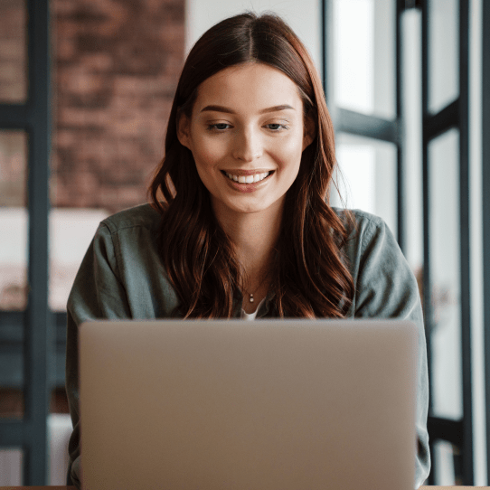 woman-at-computer